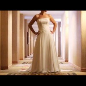 Maggie Sottero Couture Ballgown Wedding Dress used